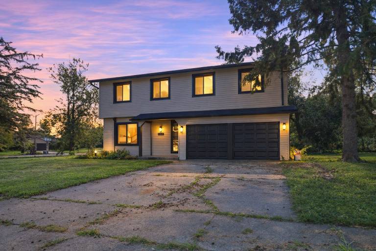 1043 Ashridge LN, University Park, IL 60484