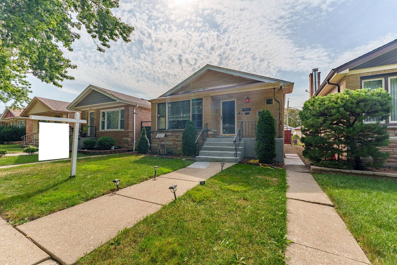 8624 S Kostner AVE, Chicago, IL 60652