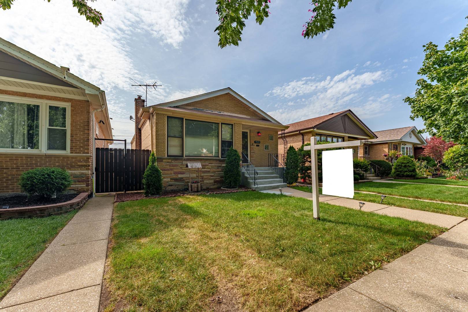 8624 S Kostner AVE, Chicago, IL 60652