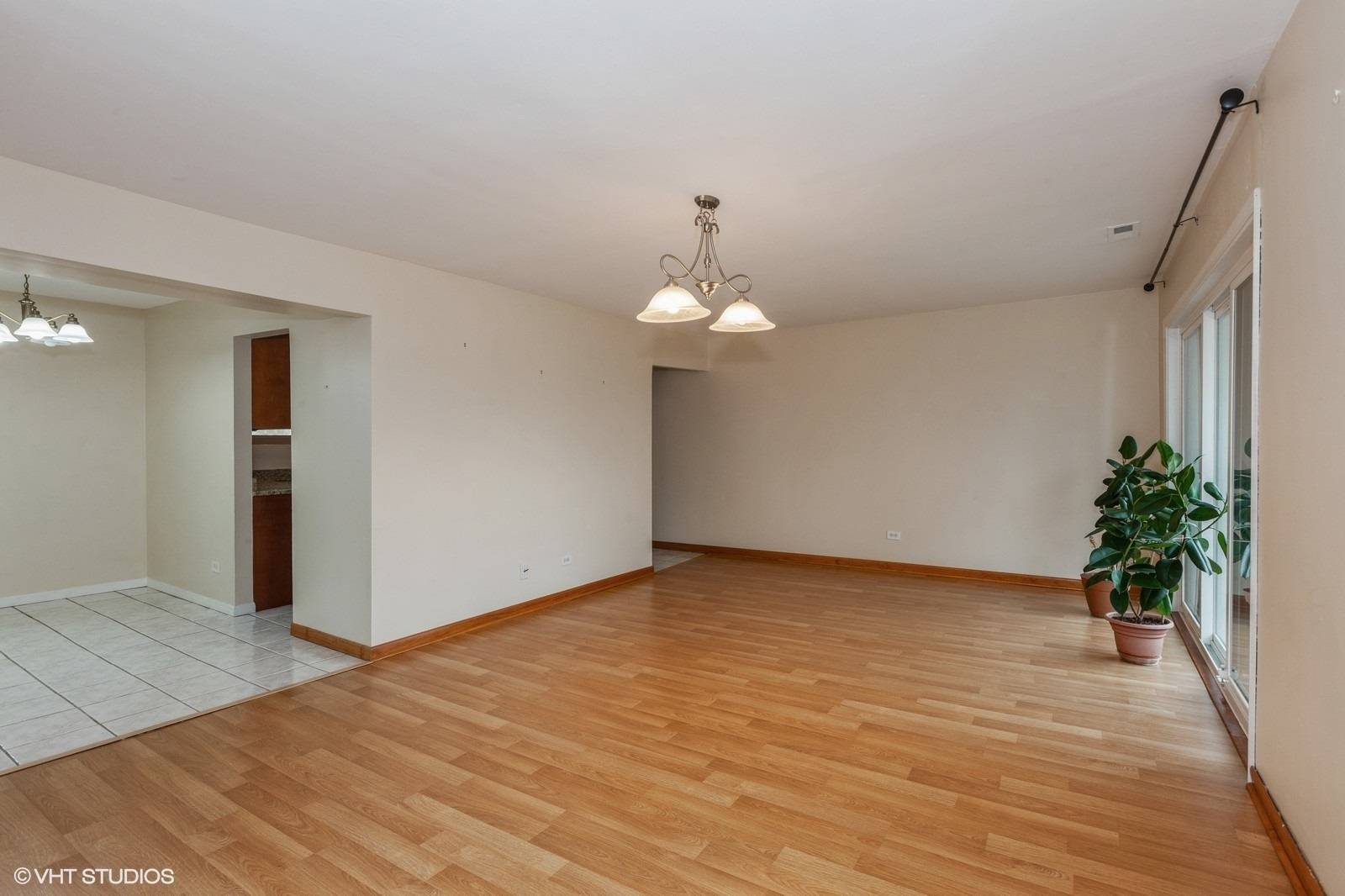 787 Wilson AVE #17, Glen Ellyn, IL 60137
