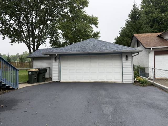 414 W Park AVE, Round Lake, IL 60073