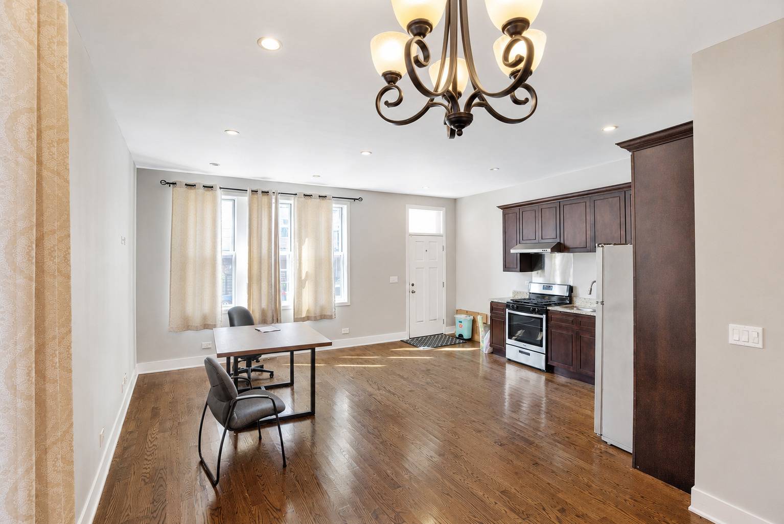 510 W 32nd ST, Chicago, IL 60616