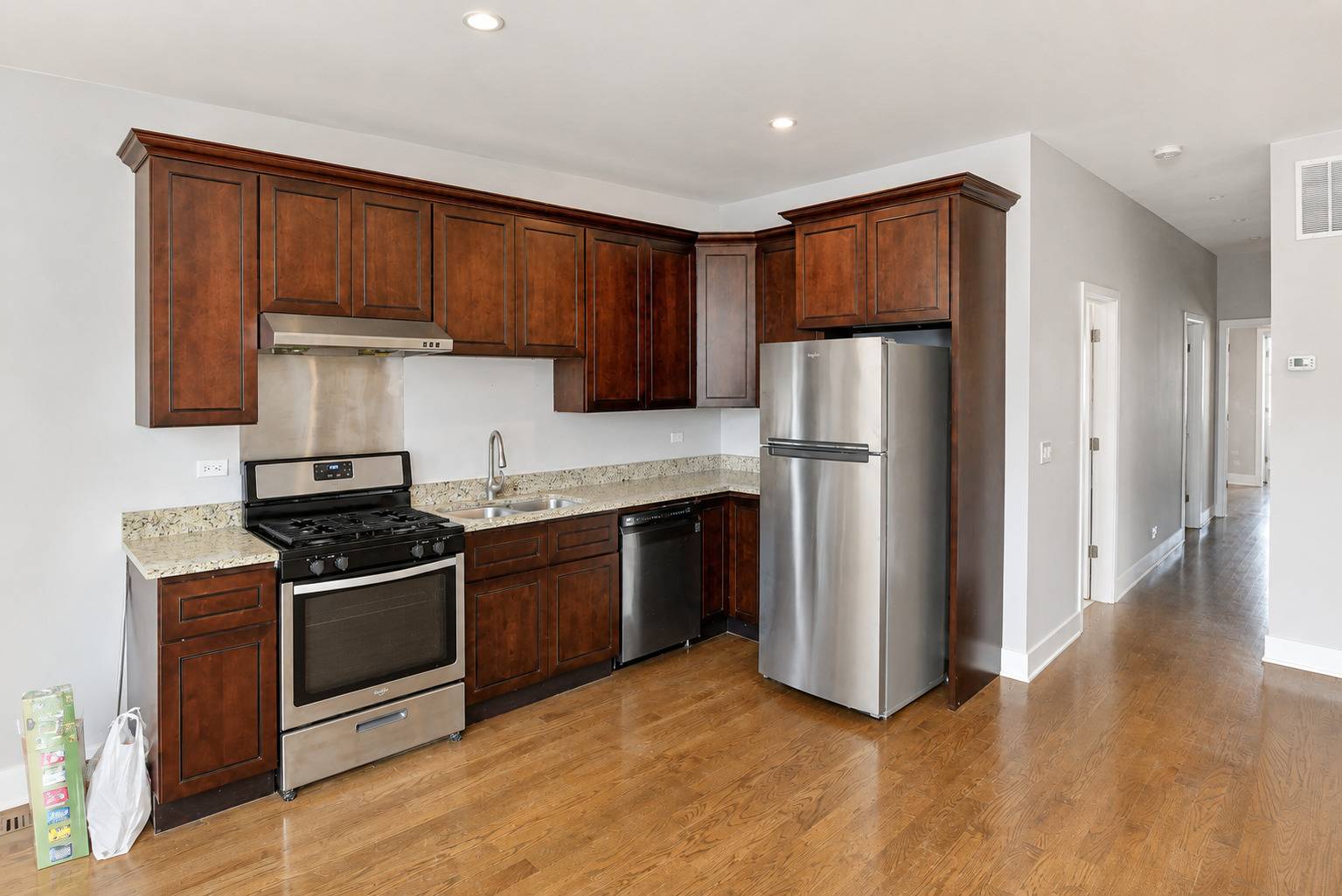510 W 32nd ST, Chicago, IL 60616