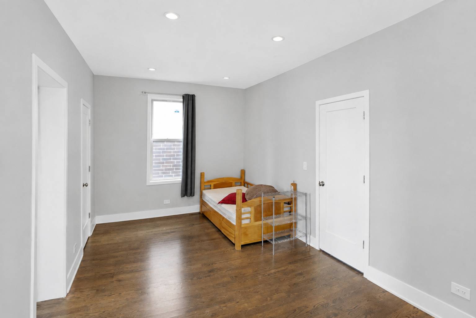 510 W 32nd ST, Chicago, IL 60616