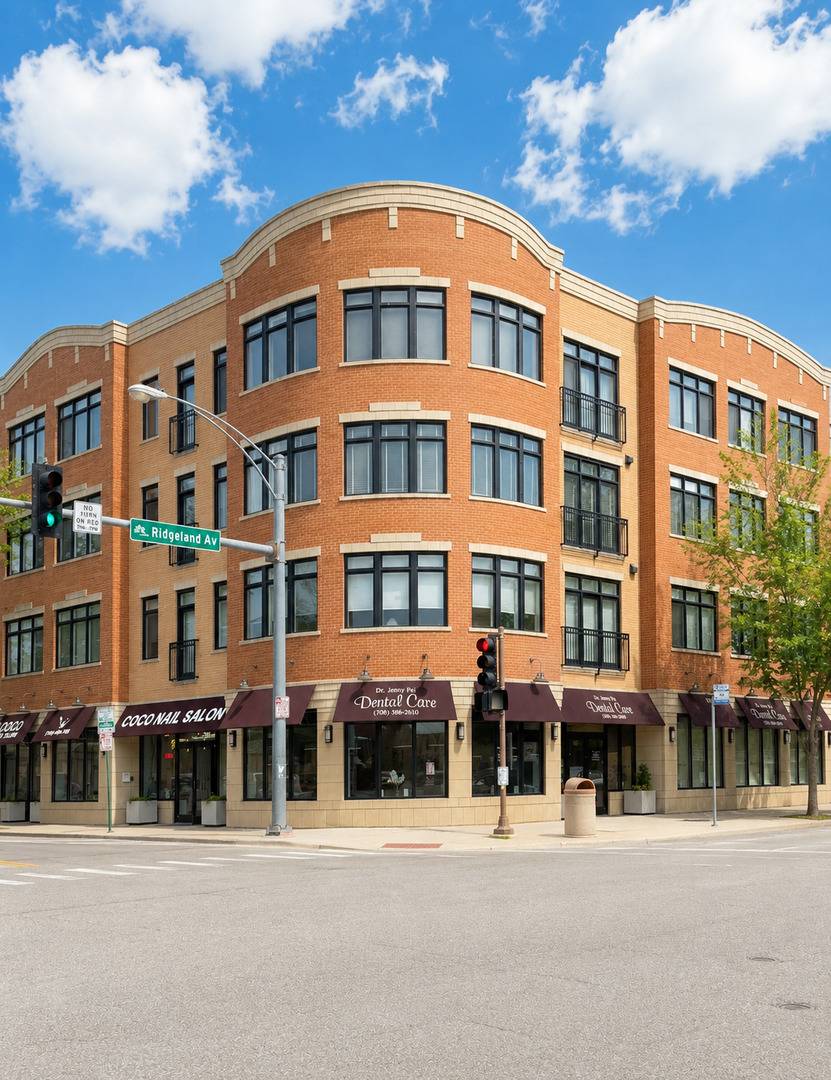 106 S Ridgeland AVE #304, Oak Park, IL 60302