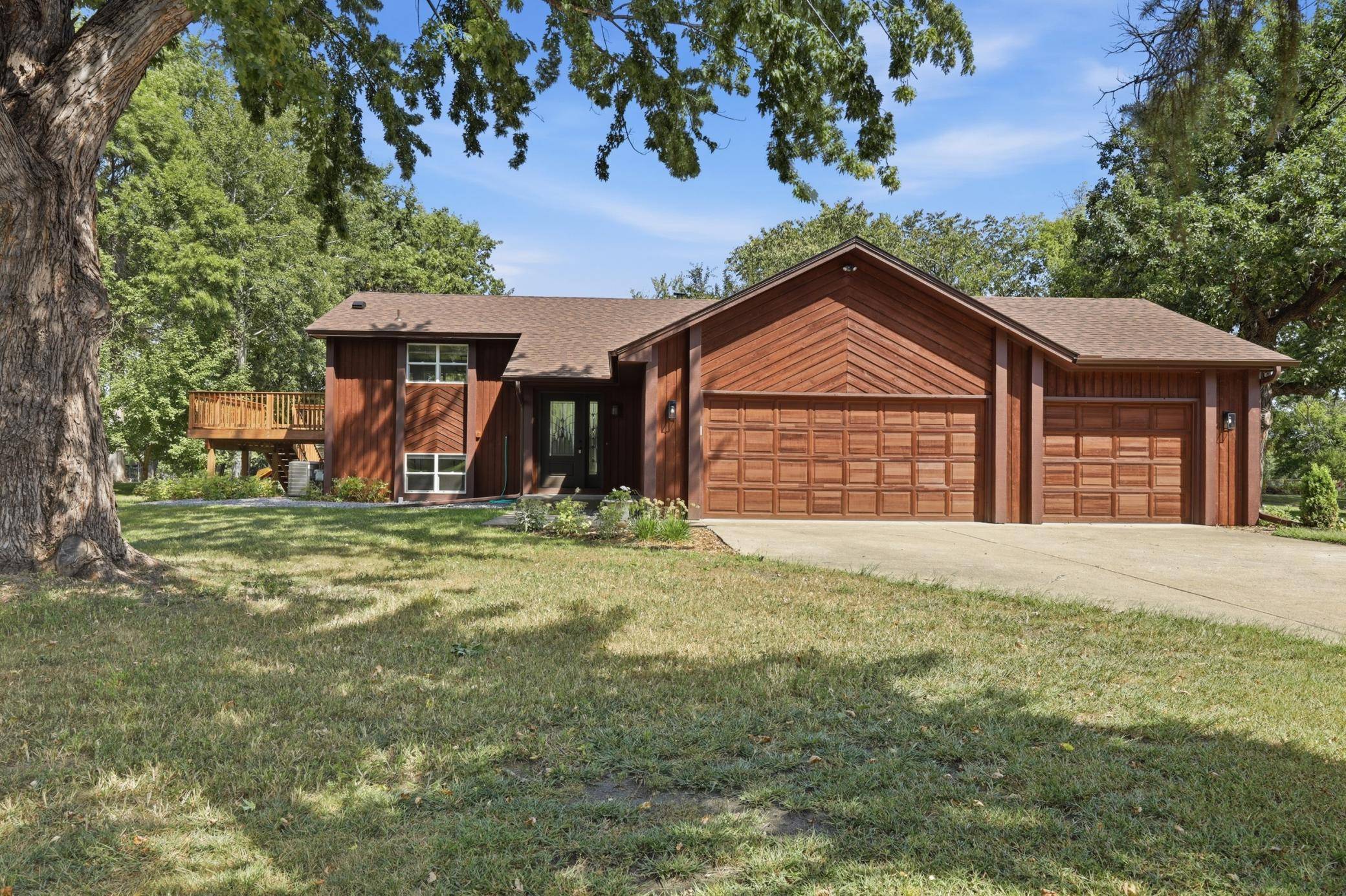 117 Mississippi DR, Monticello, MN 55362