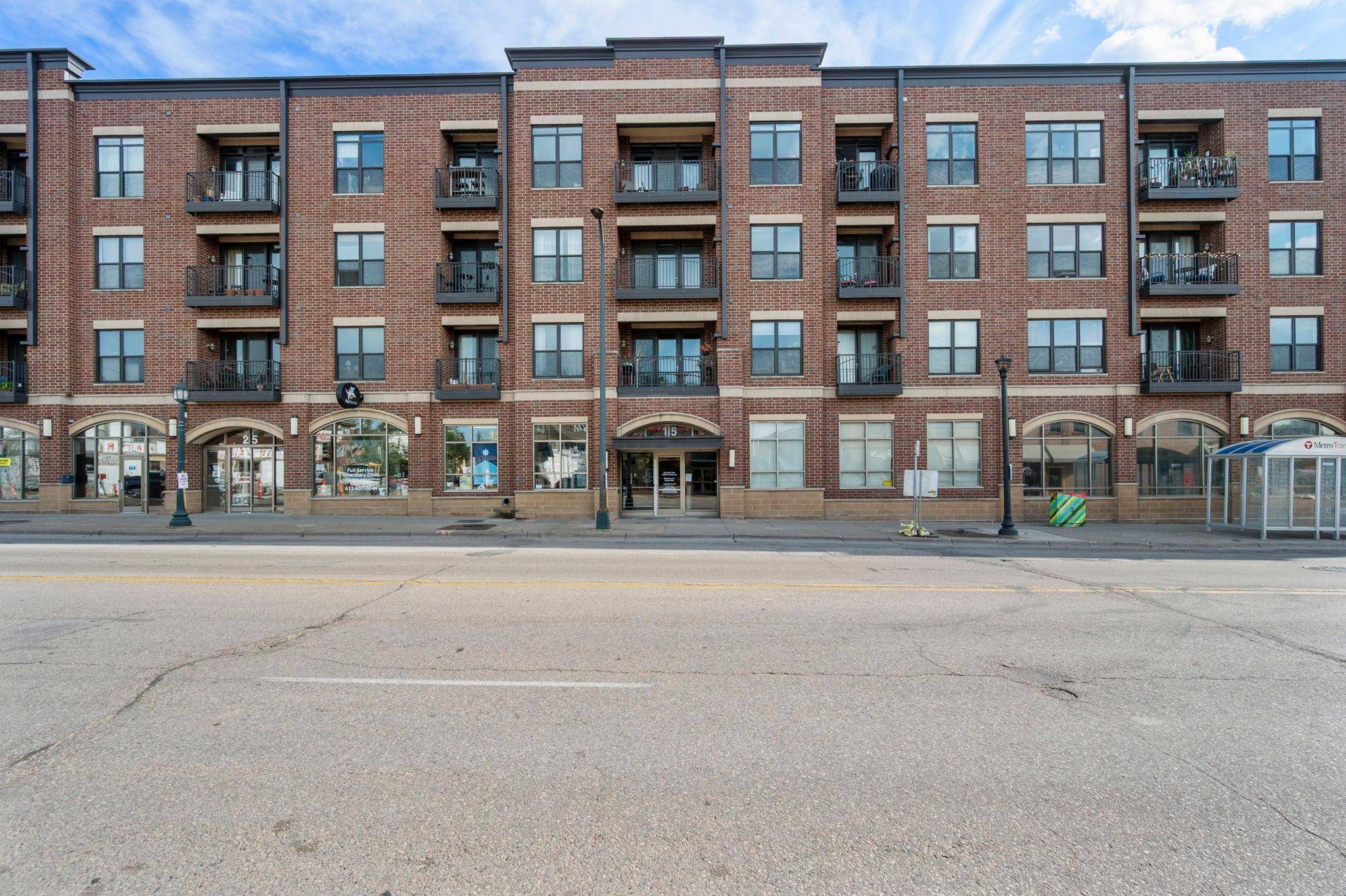 15 E Franklin AVE #210, Minneapolis, MN 55404