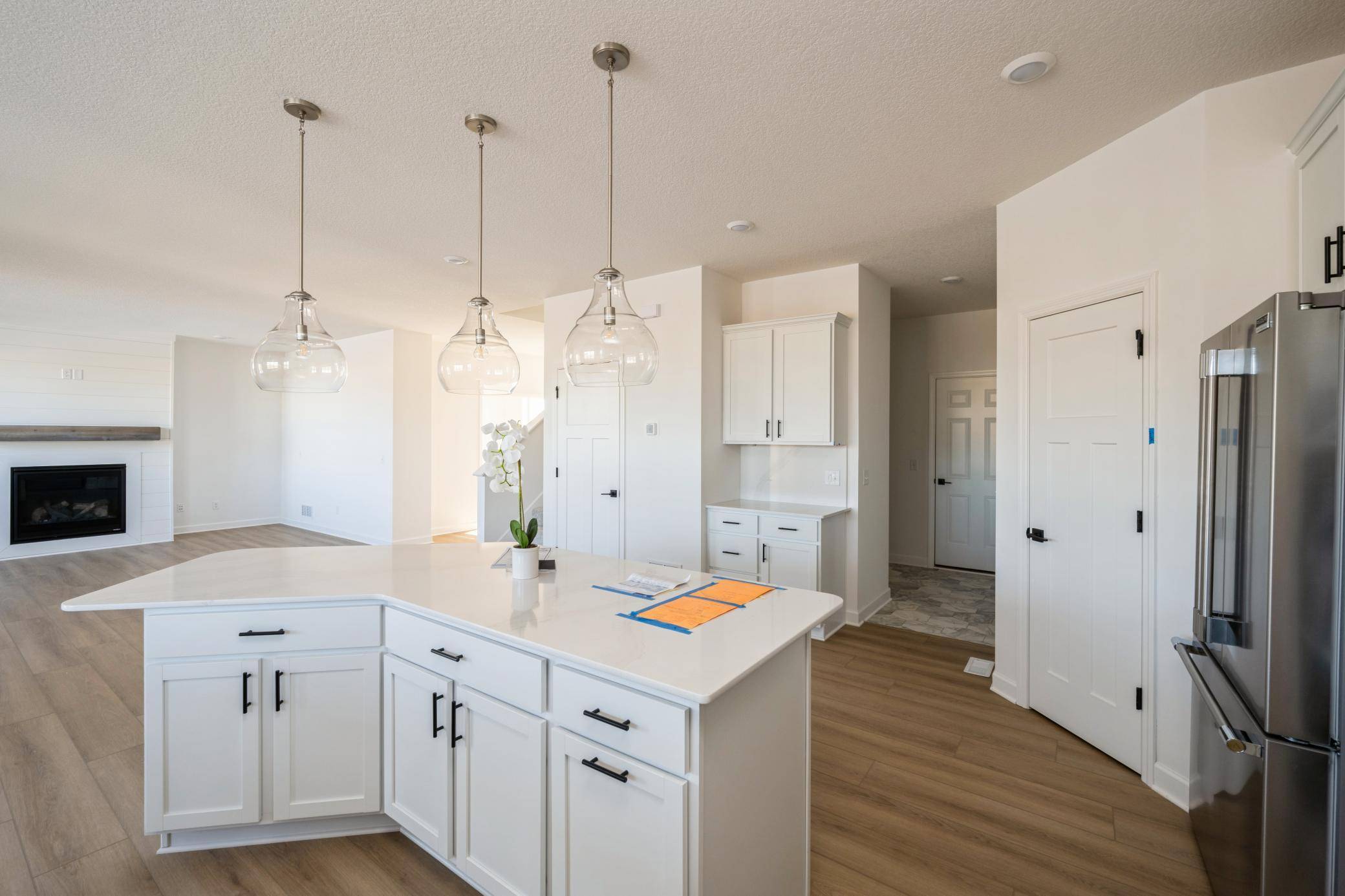 819 Longmeadow LN, Waconia, MN 55387
