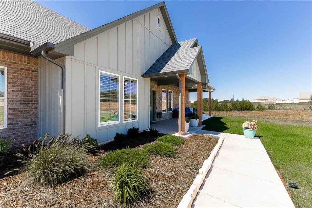 4642 Vista Reach CIR, Edmond, OK 73025