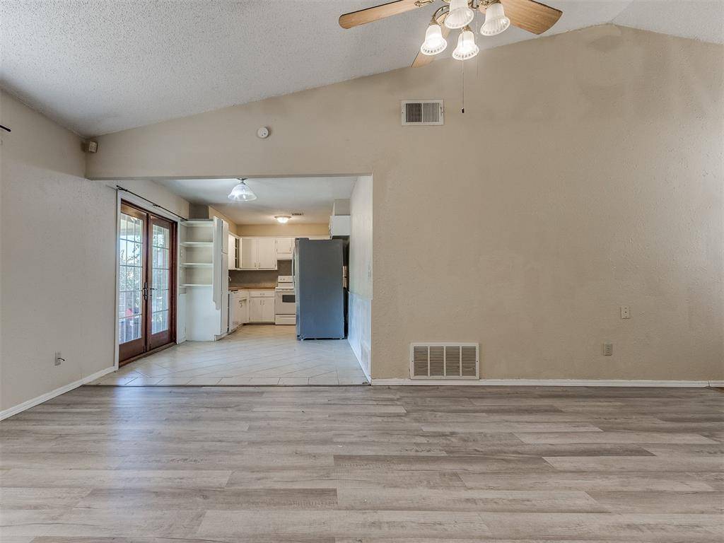 644 Howard CT, Edmond, OK 73003