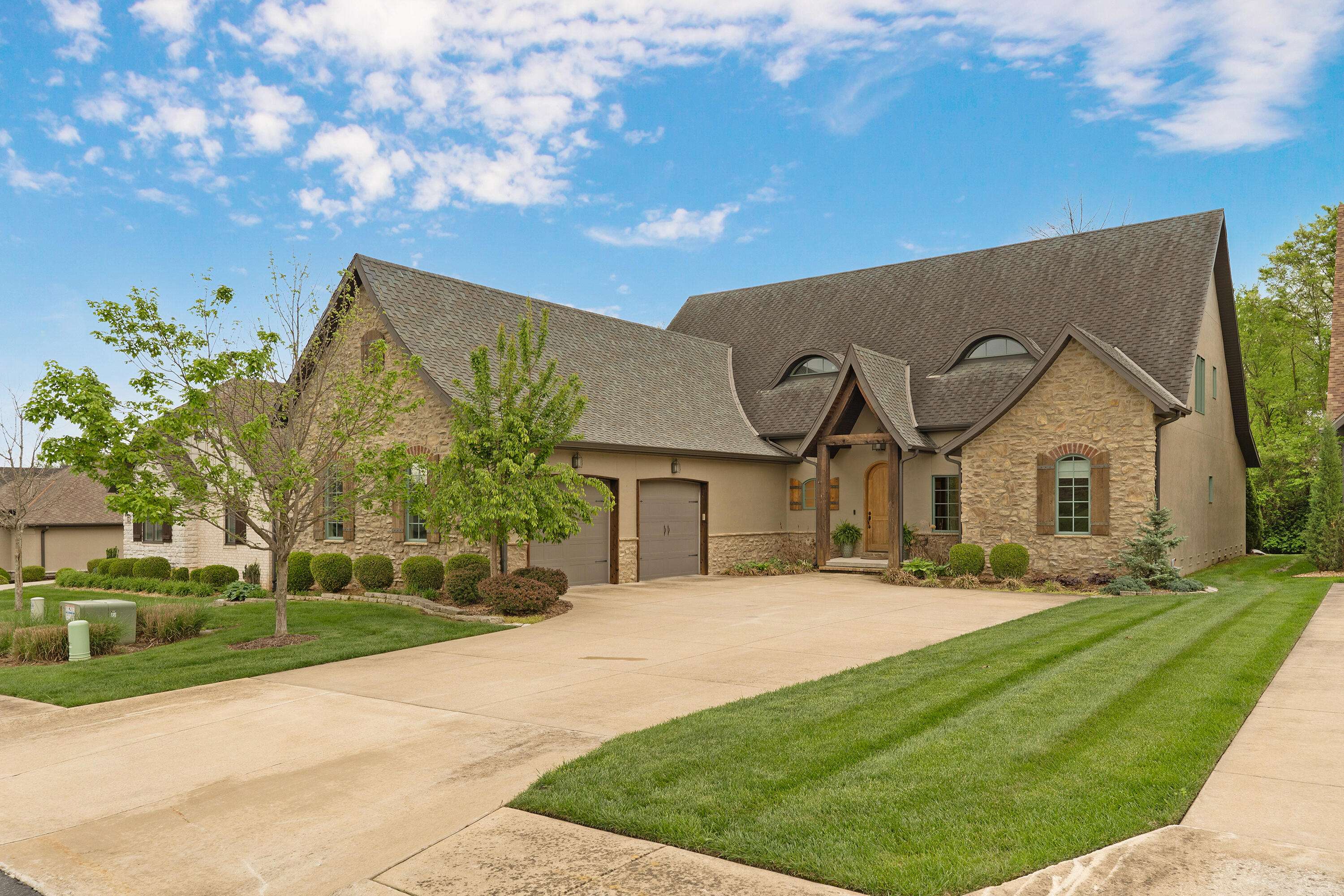 3810 E Cherry ST #Unit 18, Springfield, MO 65809