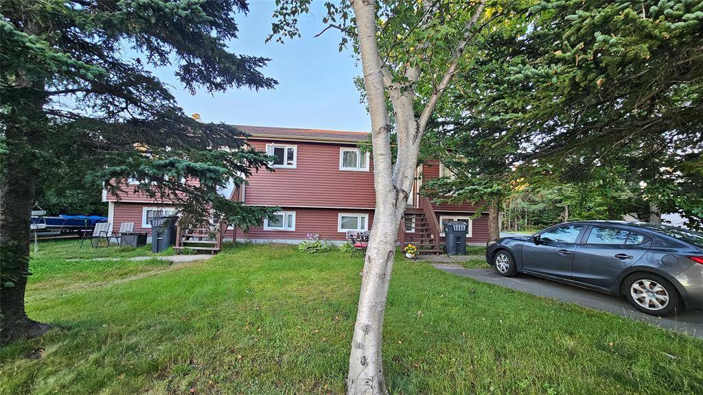 72 St Thomas Line, Paradise, NL A1L 2M1