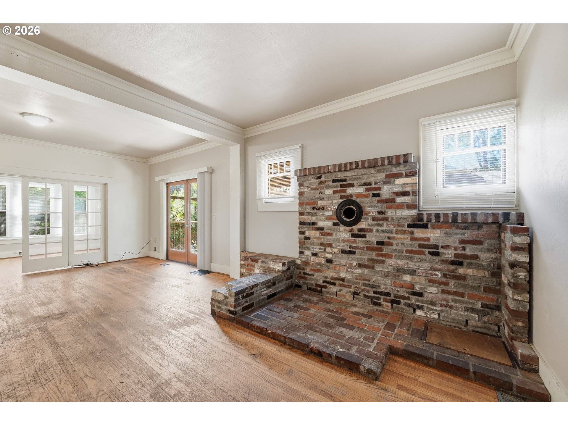 344 E 14TH AVE, Eugene, OR 97401