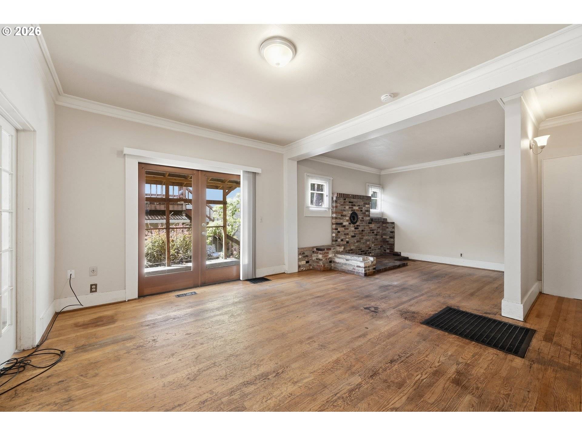 344 E 14TH AVE, Eugene, OR 97401