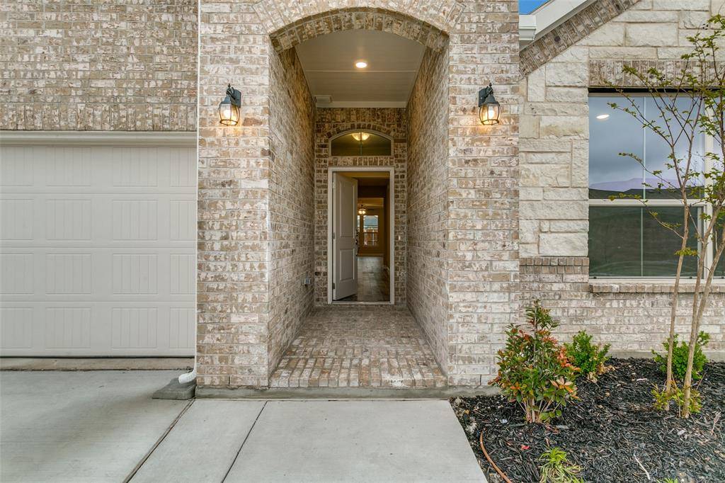 1117 Southwark Drive, Fort Worth, TX 76052