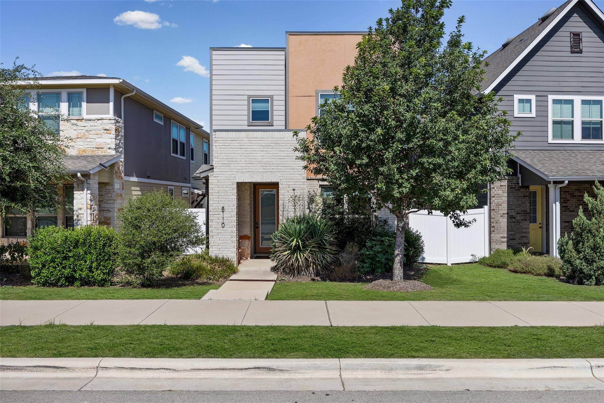 8110 Mandela BND, Austin, TX 78744