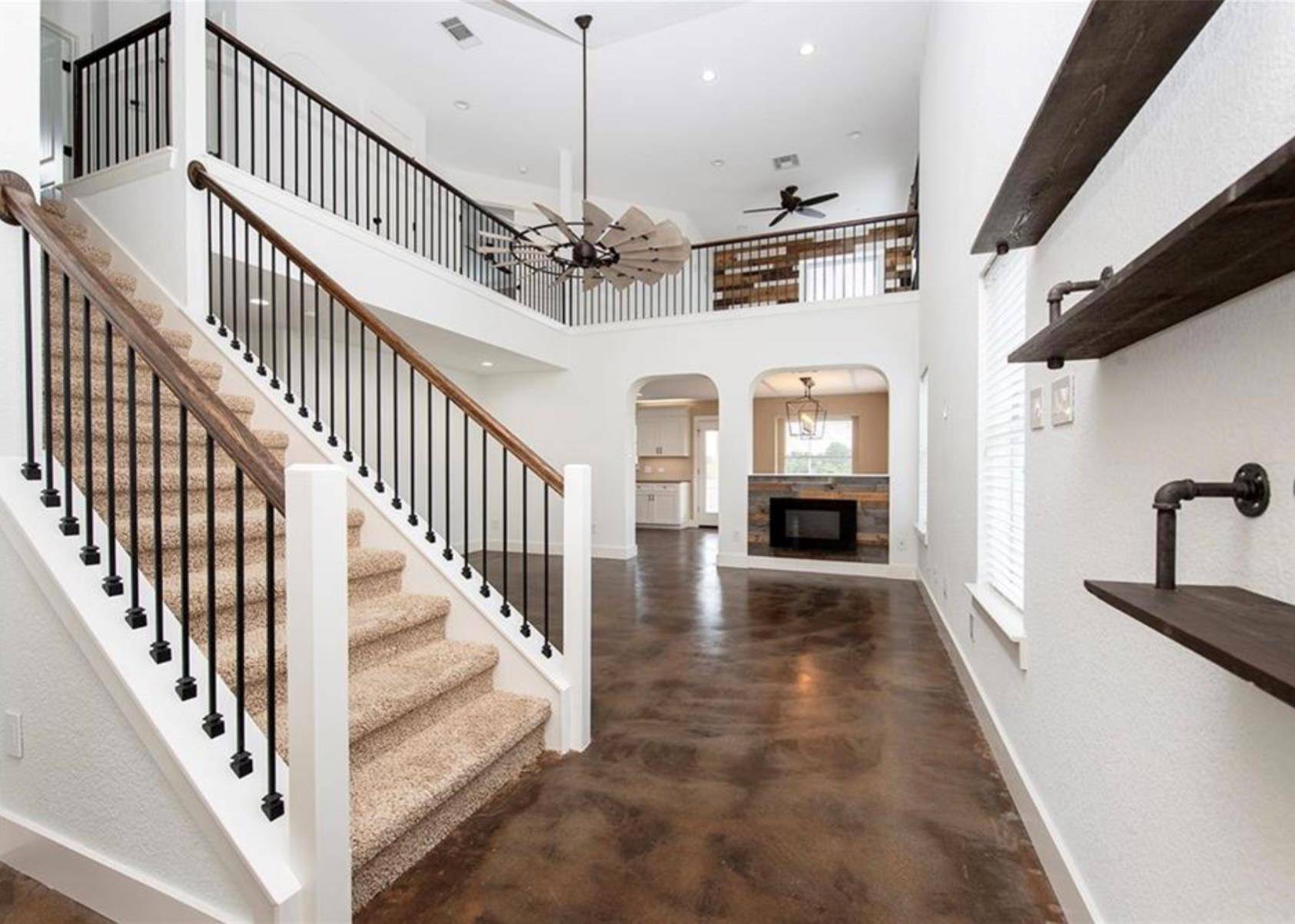 1202 Hensley DR, Leander, TX 78641