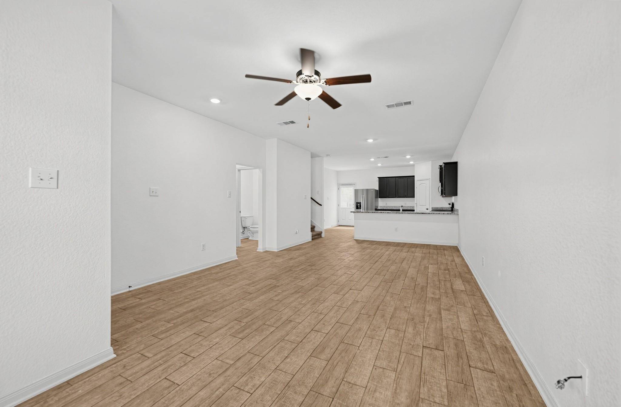 172 Allington CIR, Jarrell, TX 76537