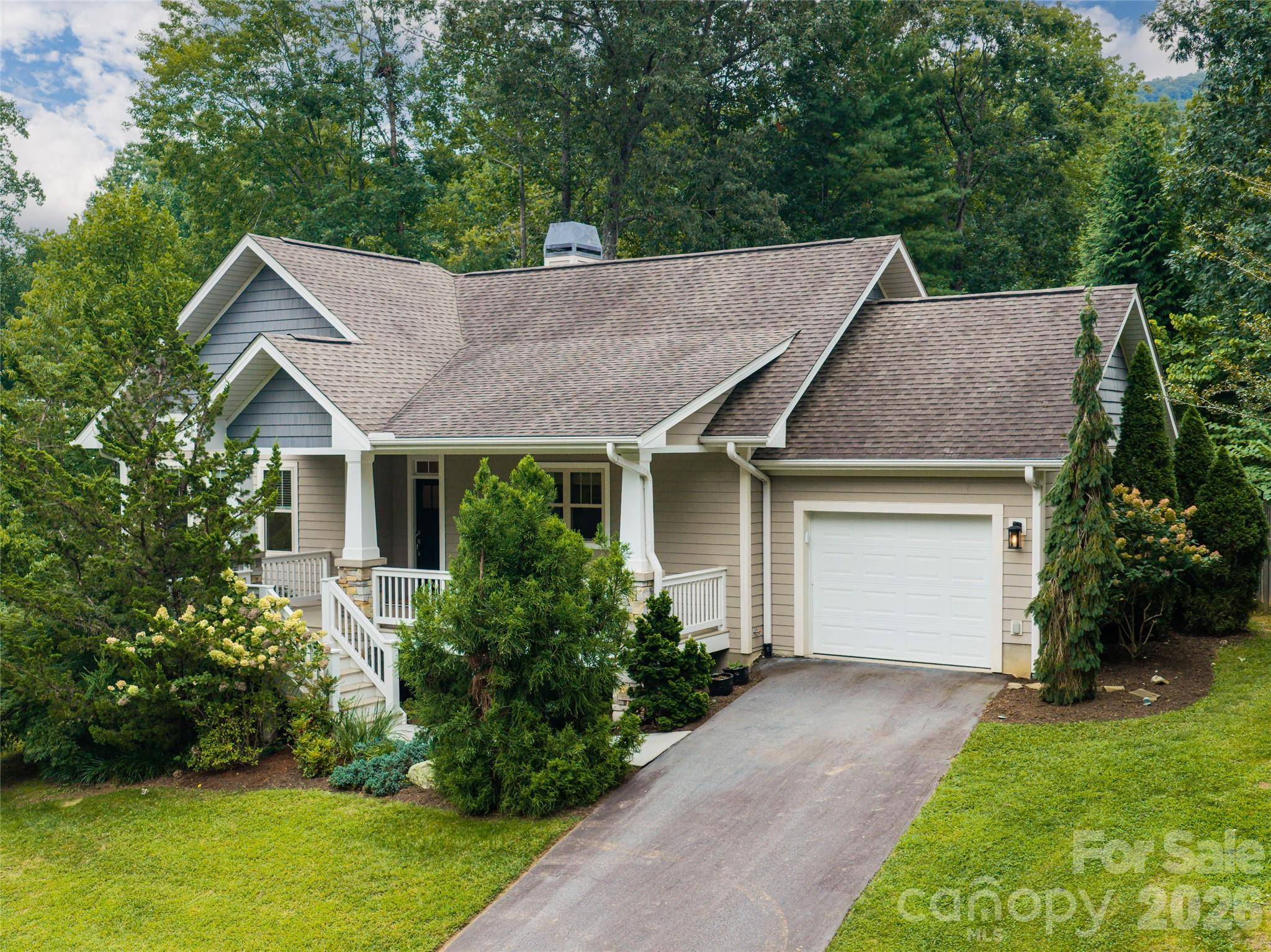 22 Sparkle Dun DR, Biltmore Lake, NC 28715