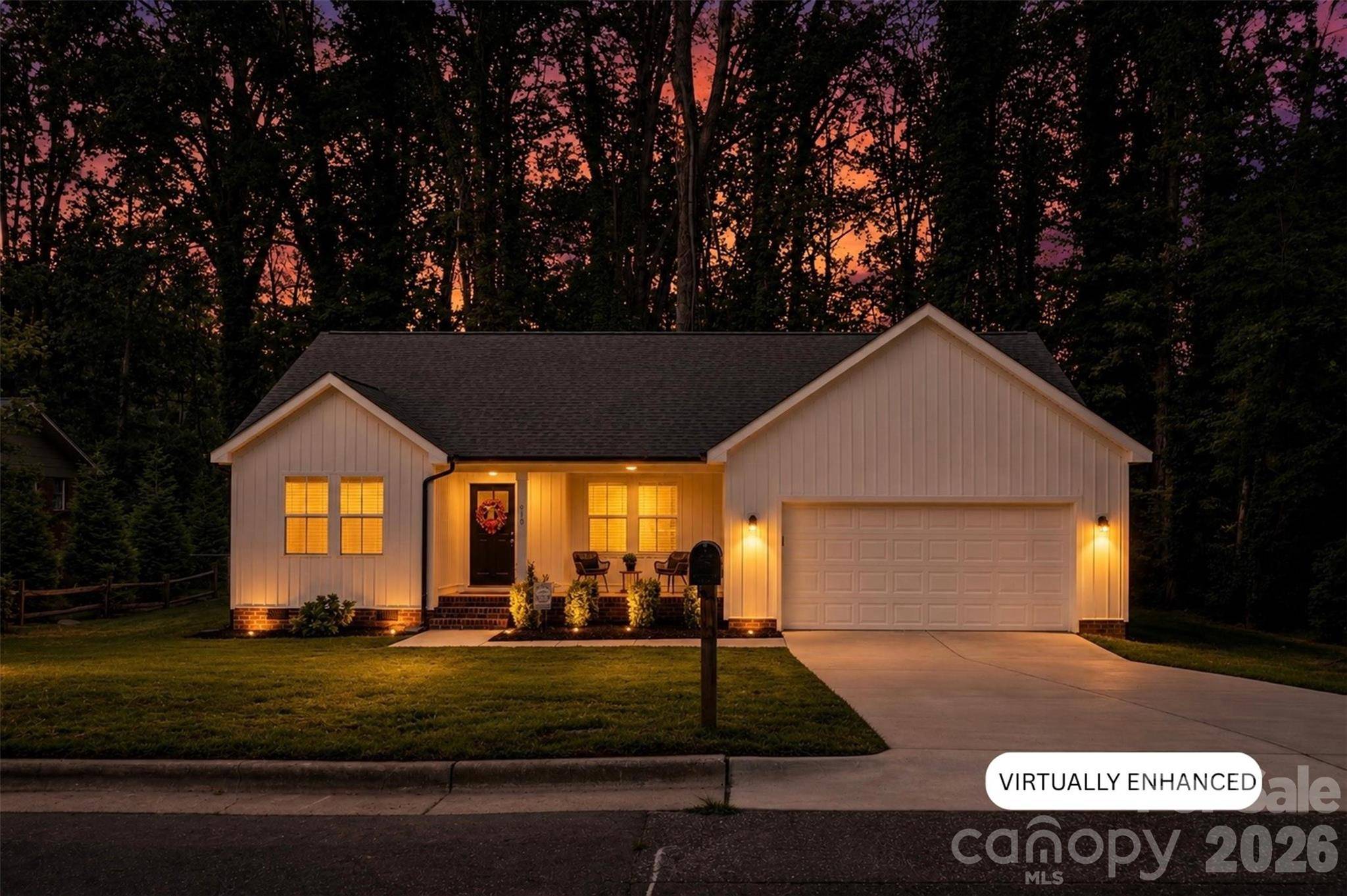 918 Brookwood CT, Statesville, NC 28677