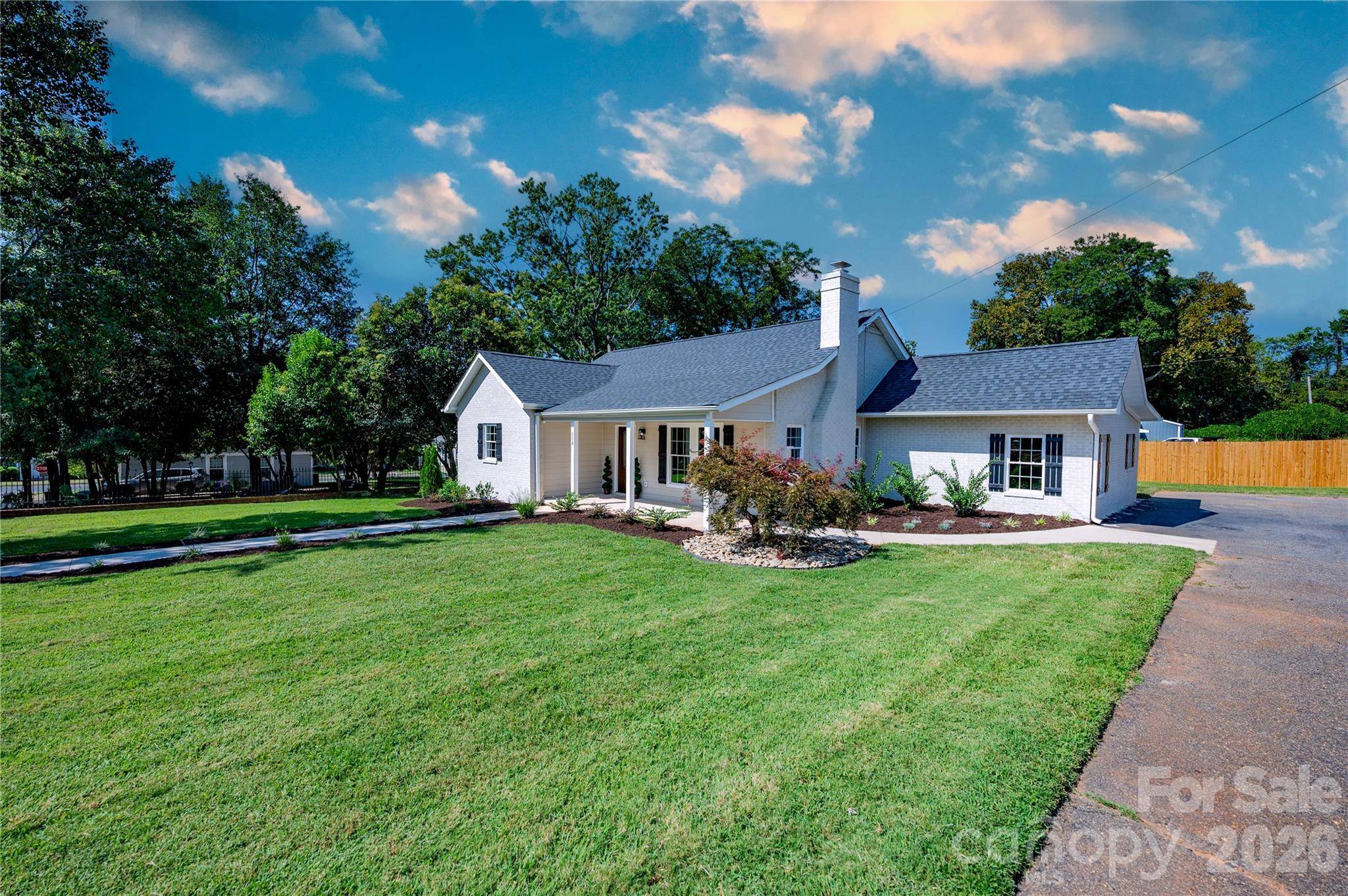 118 Alexander ST, Forest City, NC 28043