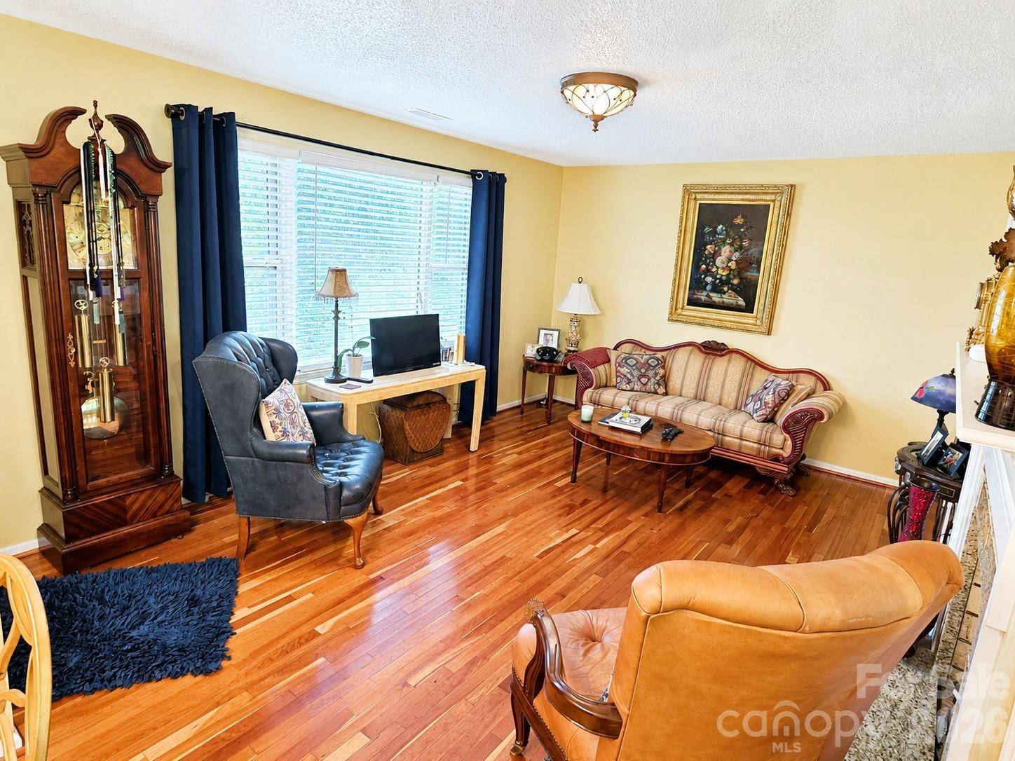 2925 4th Street DR NE, Hickory, NC 28601
