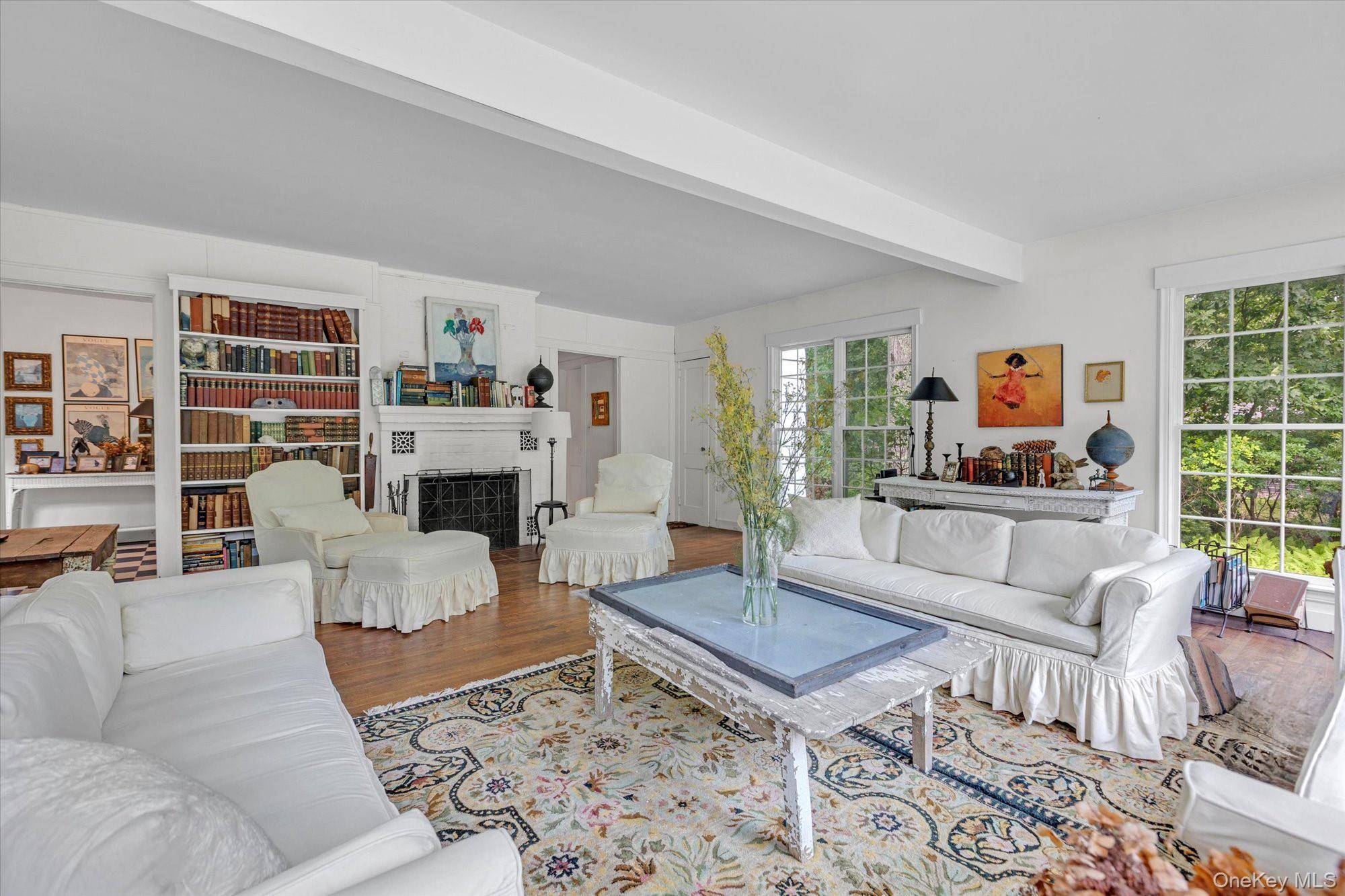 601 Water Mill Towd RD, Southampton, NY 11968