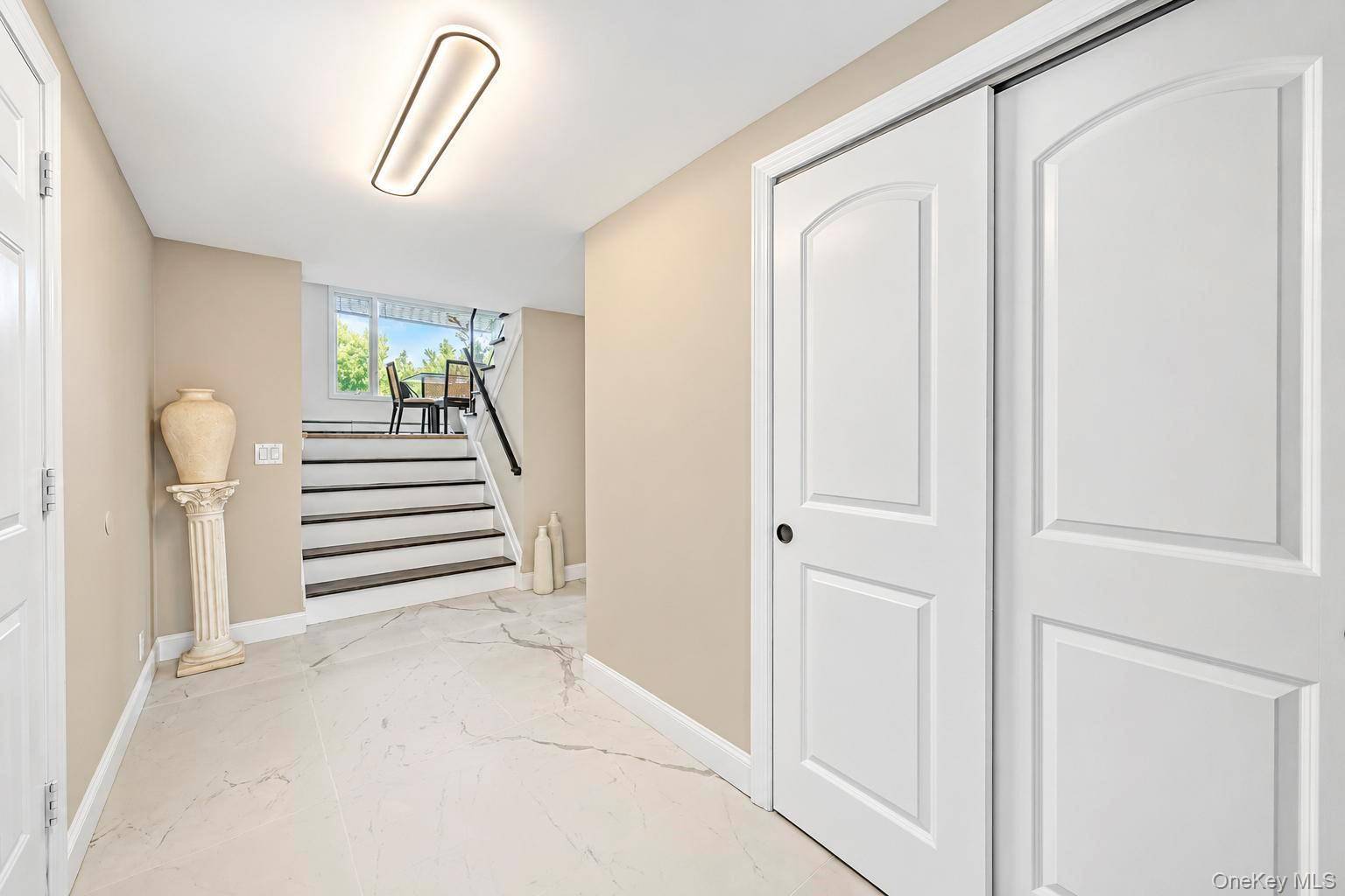 2020 Valentines RD, Westbury, NY 11590