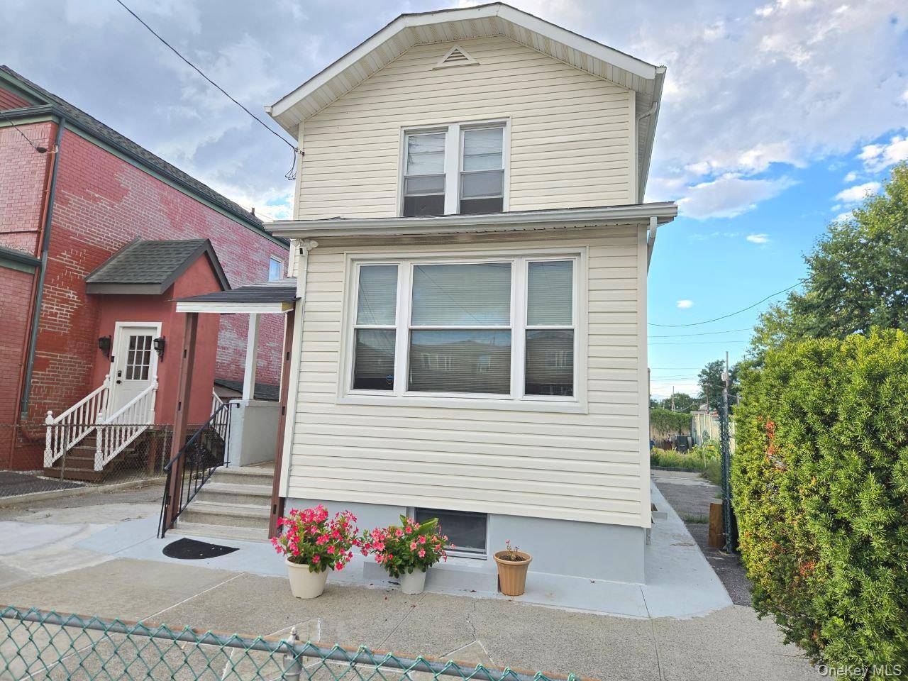 3175 Layton AVE, Bronx, NY 10465