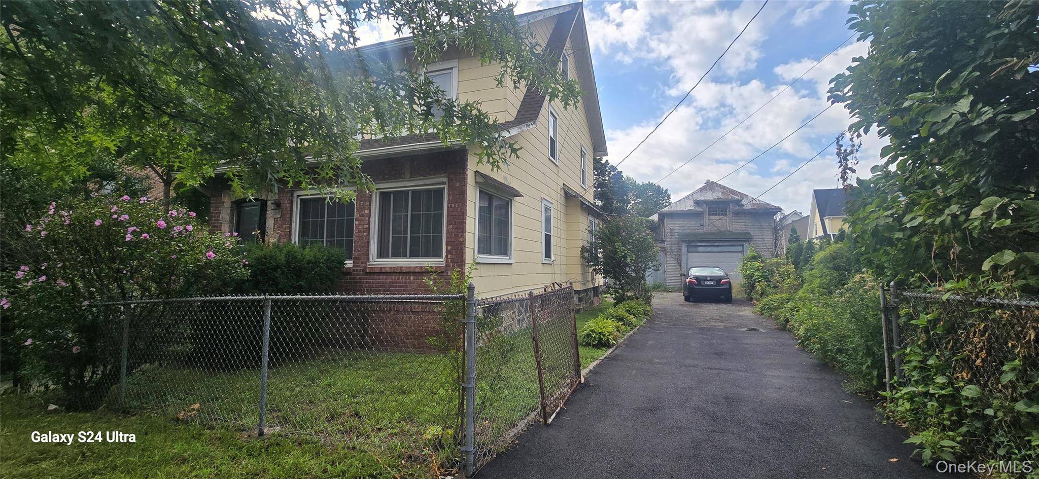 112 E 4th ST, Mount Vernon, NY 10550
