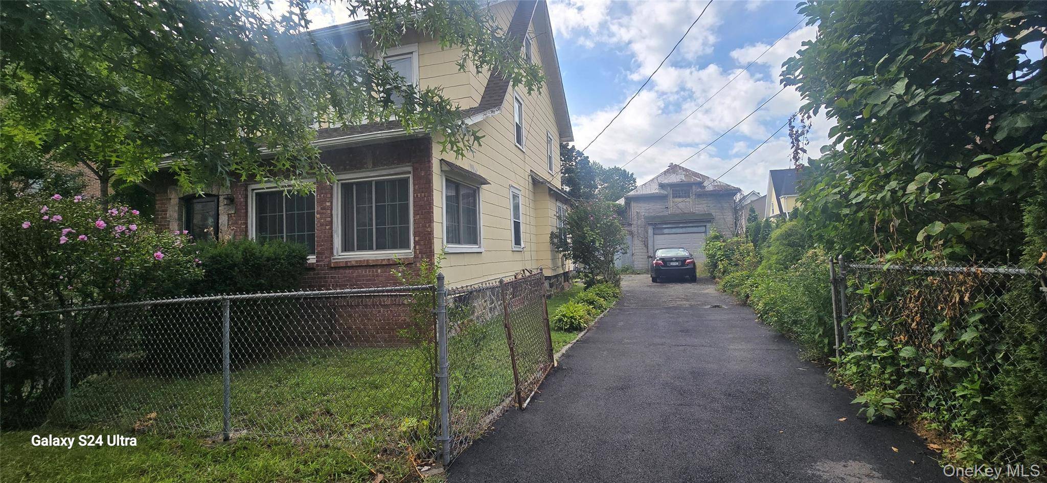 112 E 4th ST, Mount Vernon, NY 10550