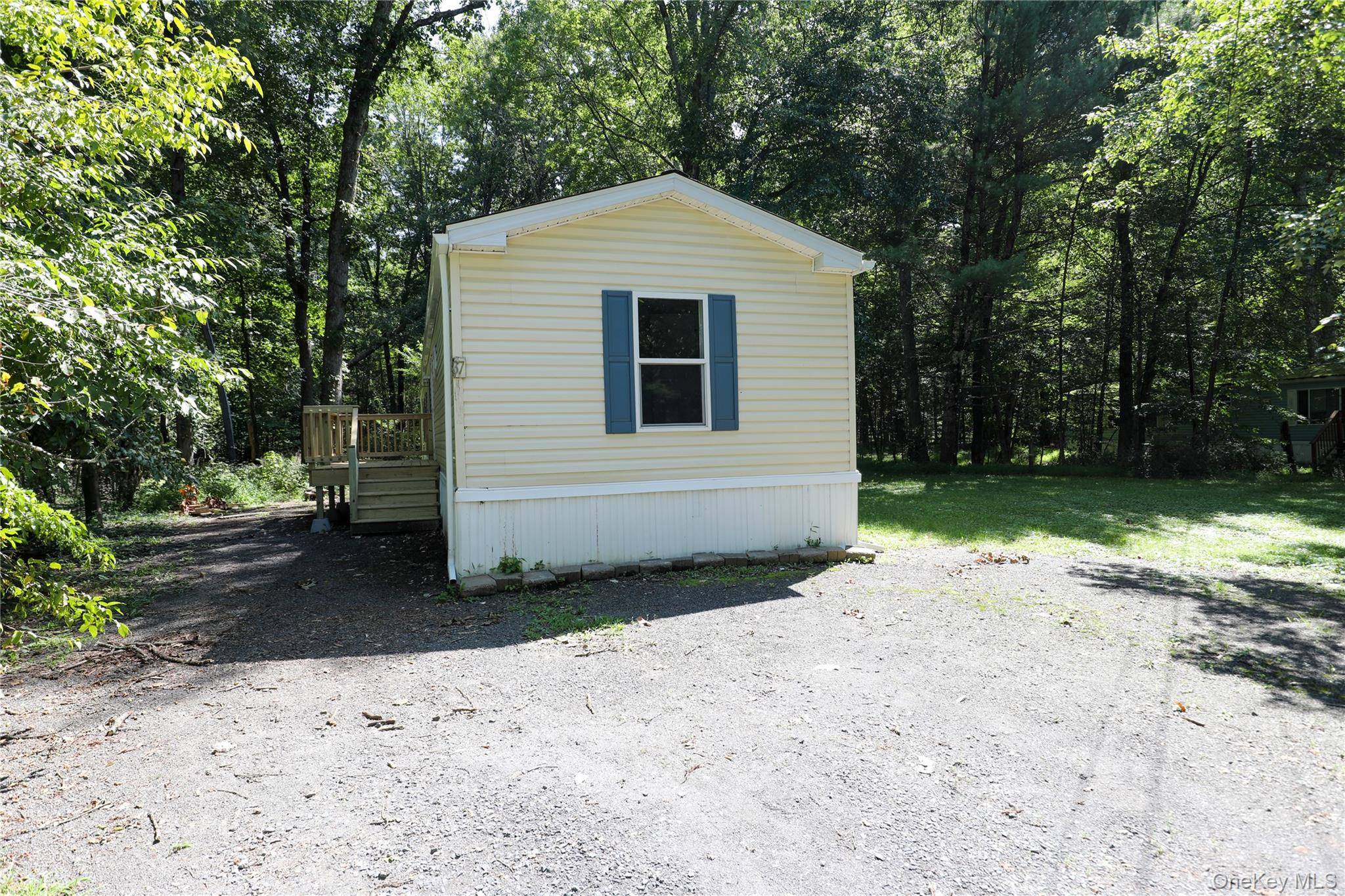 130 Timberwall RD ##37, Saugerties, NY 12477