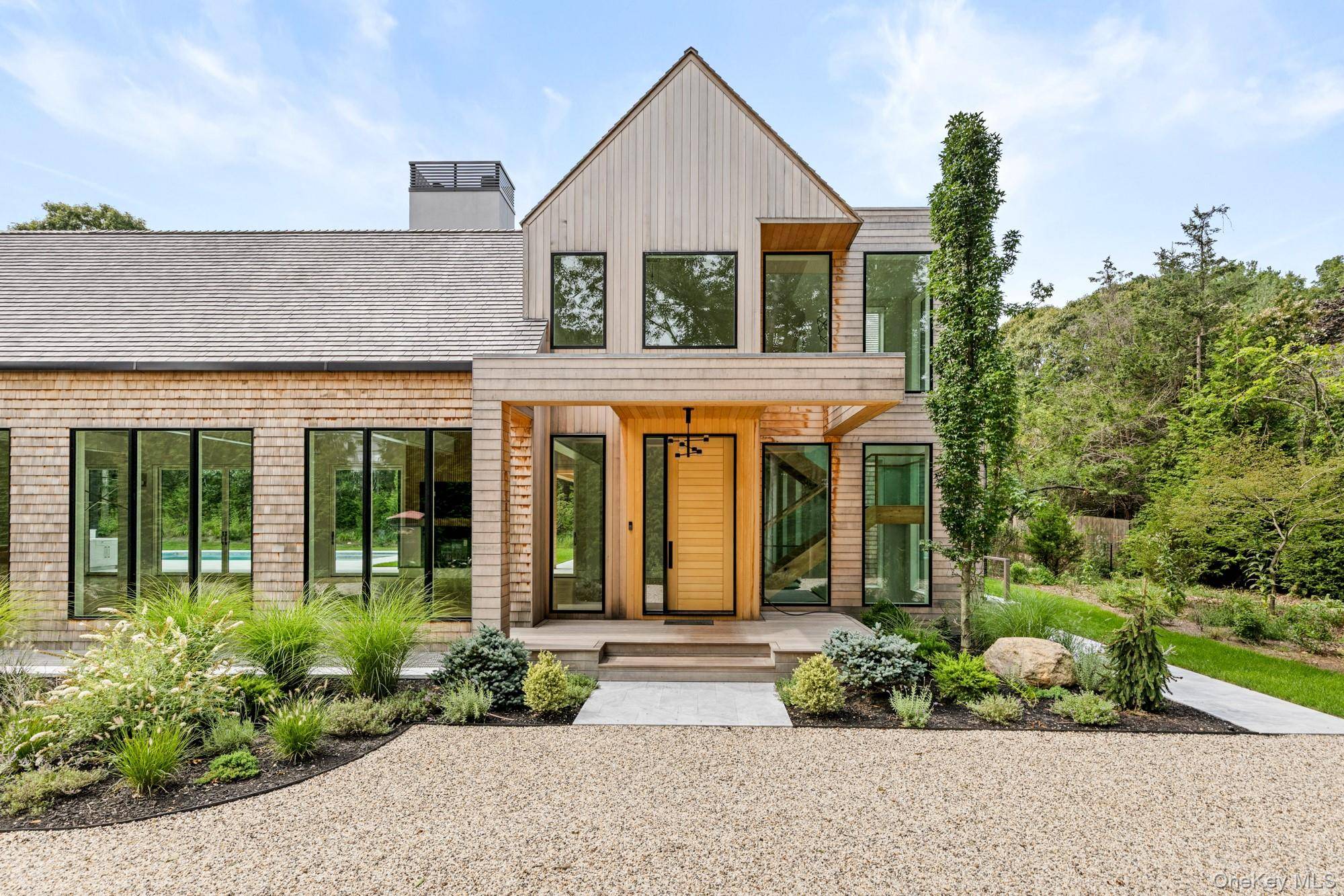 141 A Old House Landing RD, East Hampton, NY 11937