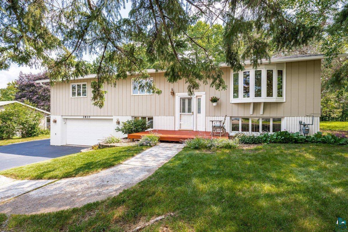 3810 Chambersburg Ave, Duluth, MN 55811-5836