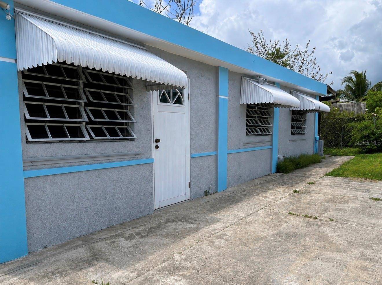6ta Sección Levittown CALLE LUIS PALES MATOS FP7, Toa Baja, PR 00949