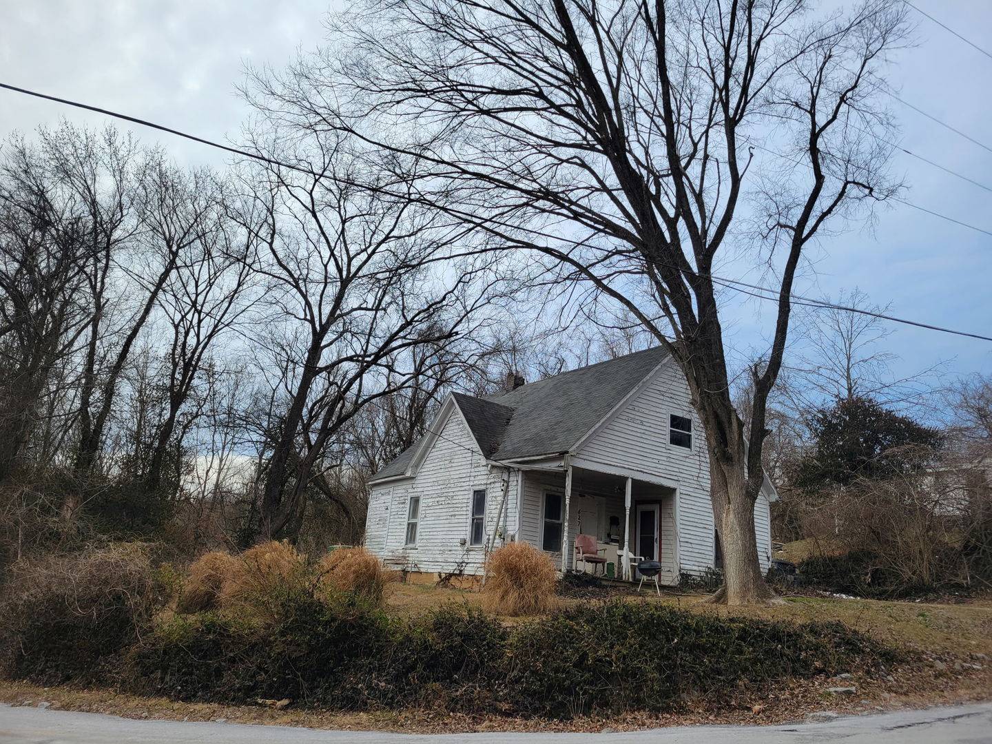 627 E High ST, Anna, IL 62906