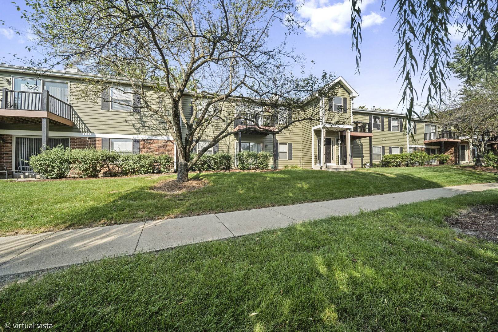 1328 Mc Dowell RD #103, Naperville, IL 60563