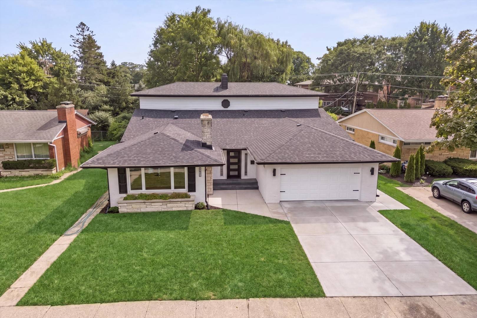 1425 Stonegate RD, La Grange Park, IL 60526