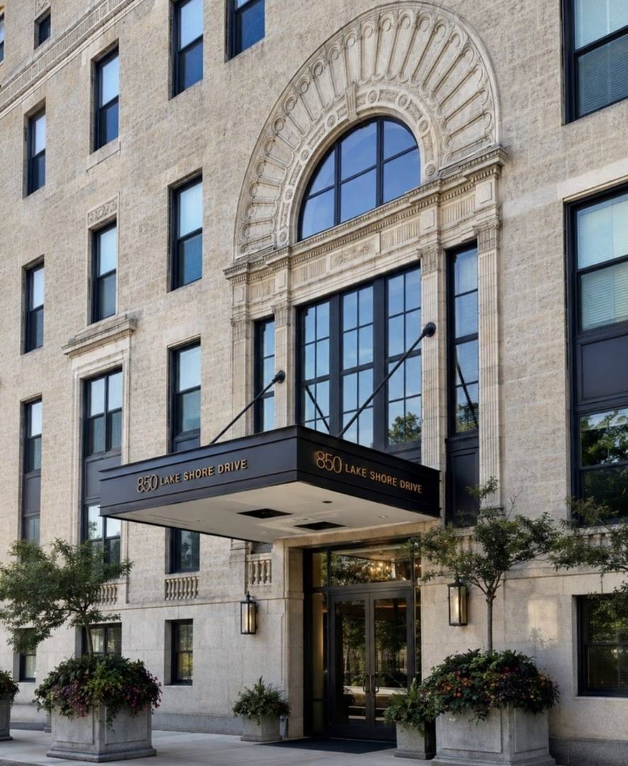 850 N Lake Shore DR #203, Chicago, IL 60611