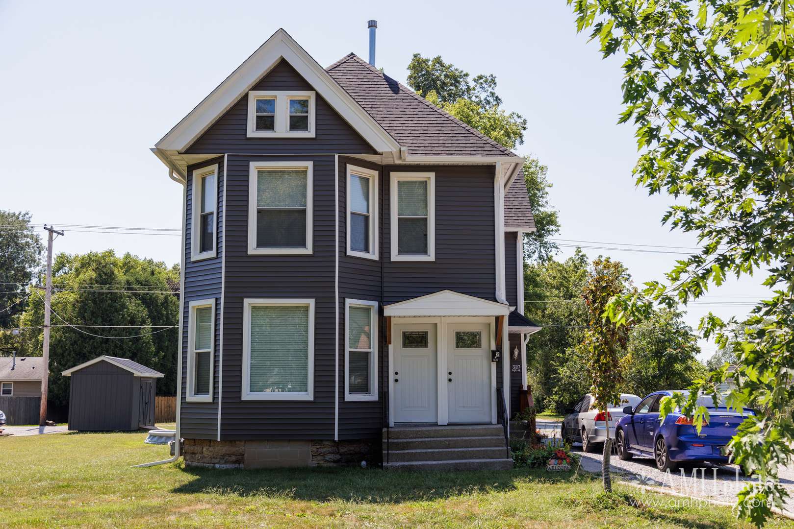 327 E Indiana ST, Momence, IL 60954