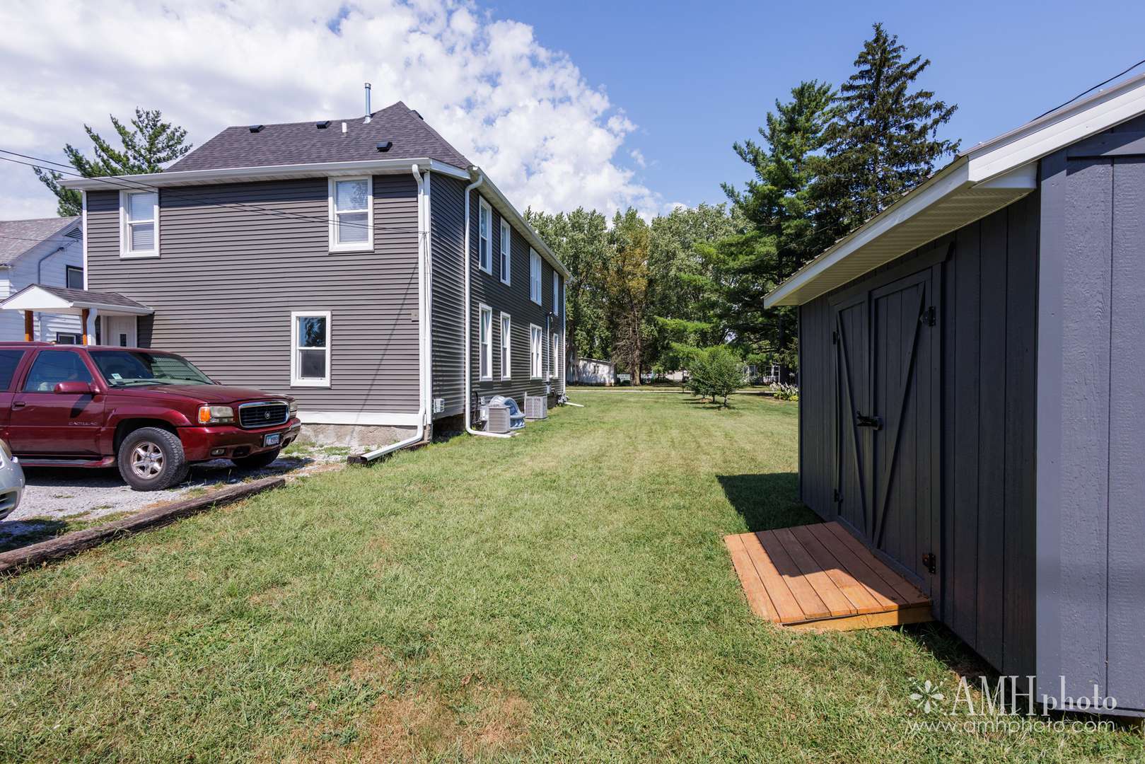 327 E Indiana ST, Momence, IL 60954