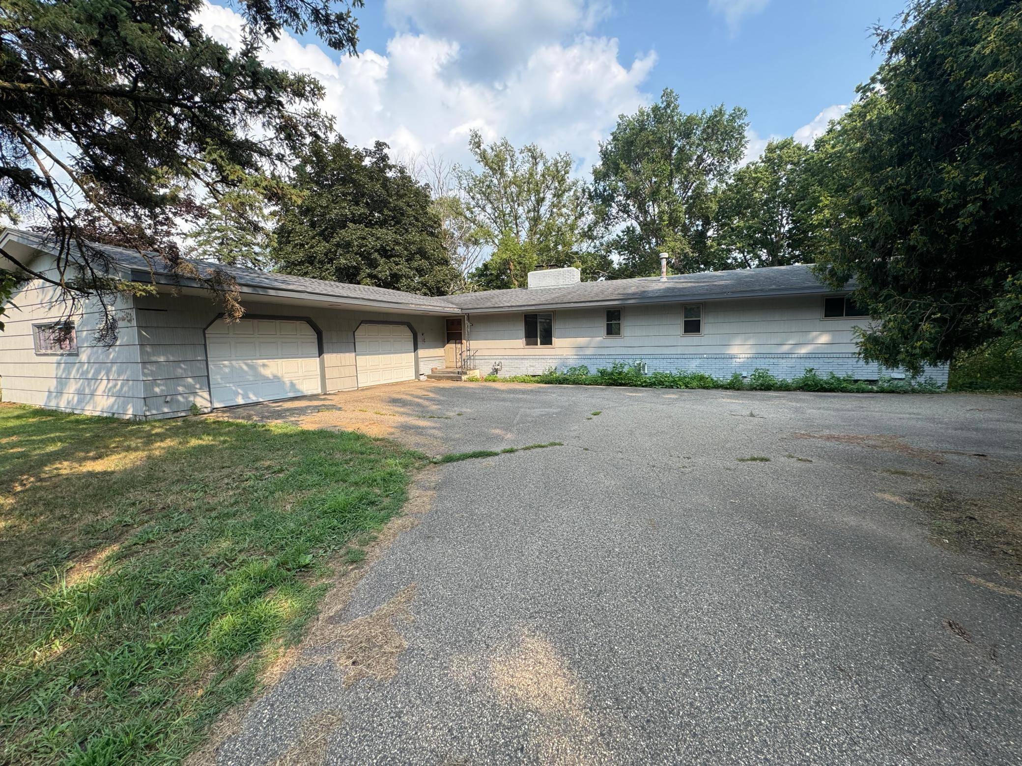 9149 Meadowview RD, Bloomington, MN 55425