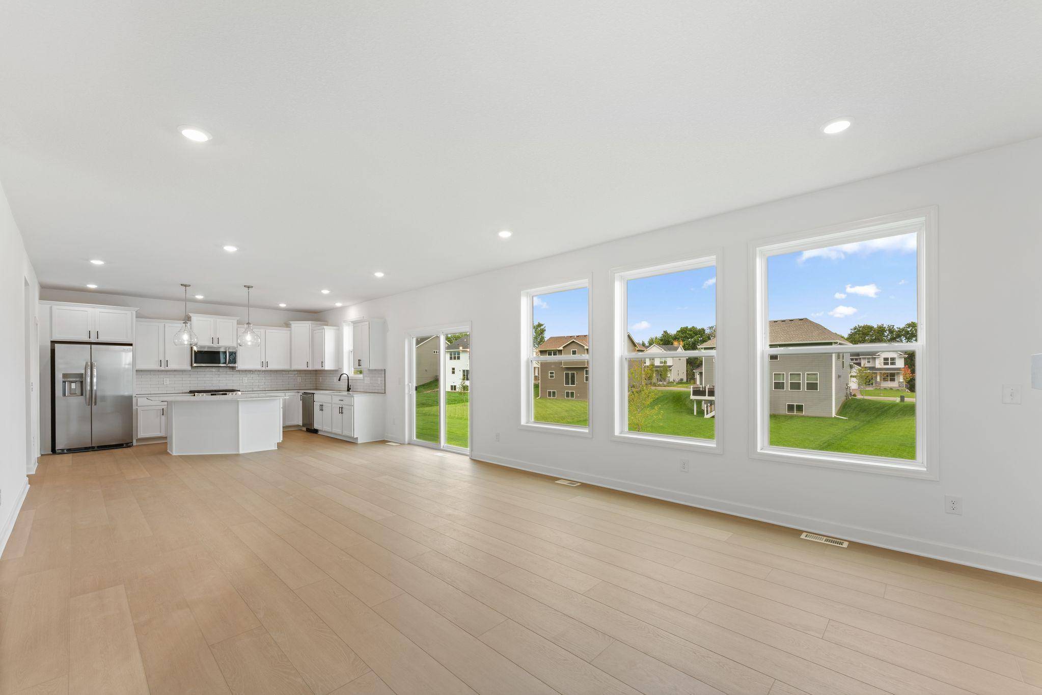 7540 Lower 42nd ST N, Oakdale, MN 55128