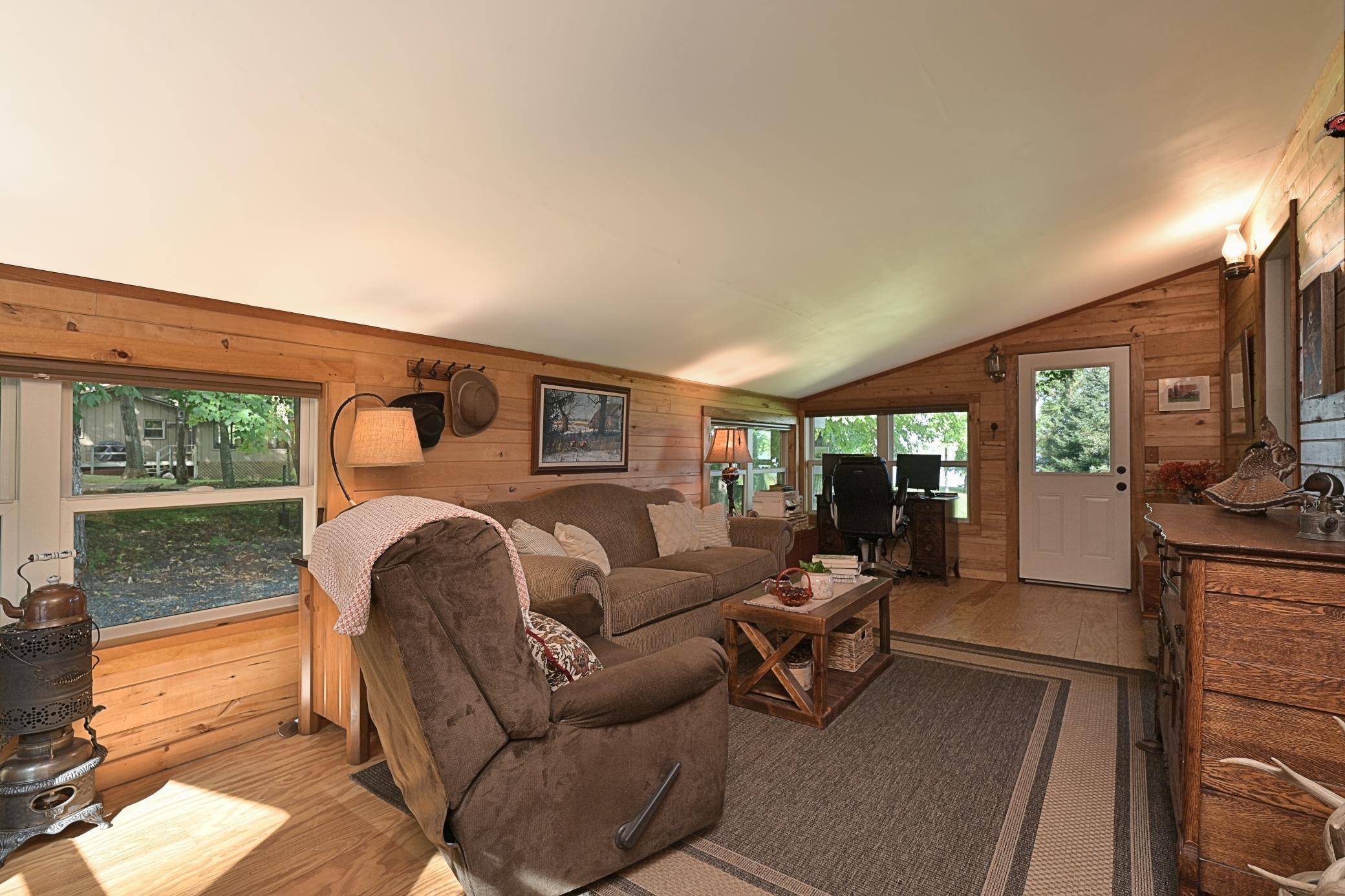 55556 Eggar RD, Spring Lake, MN 56680