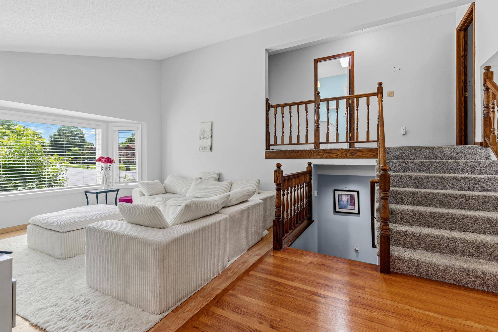 9887 Ilex ST NW, Coon Rapids, MN 55433