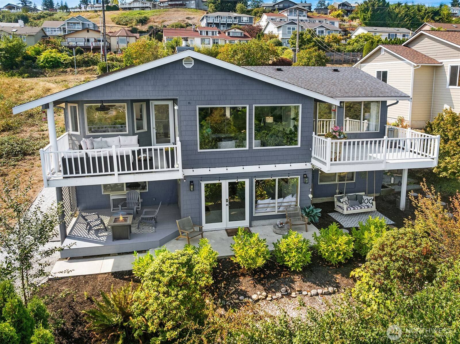 1379 SE Camano DR, Camano Island, WA 98282