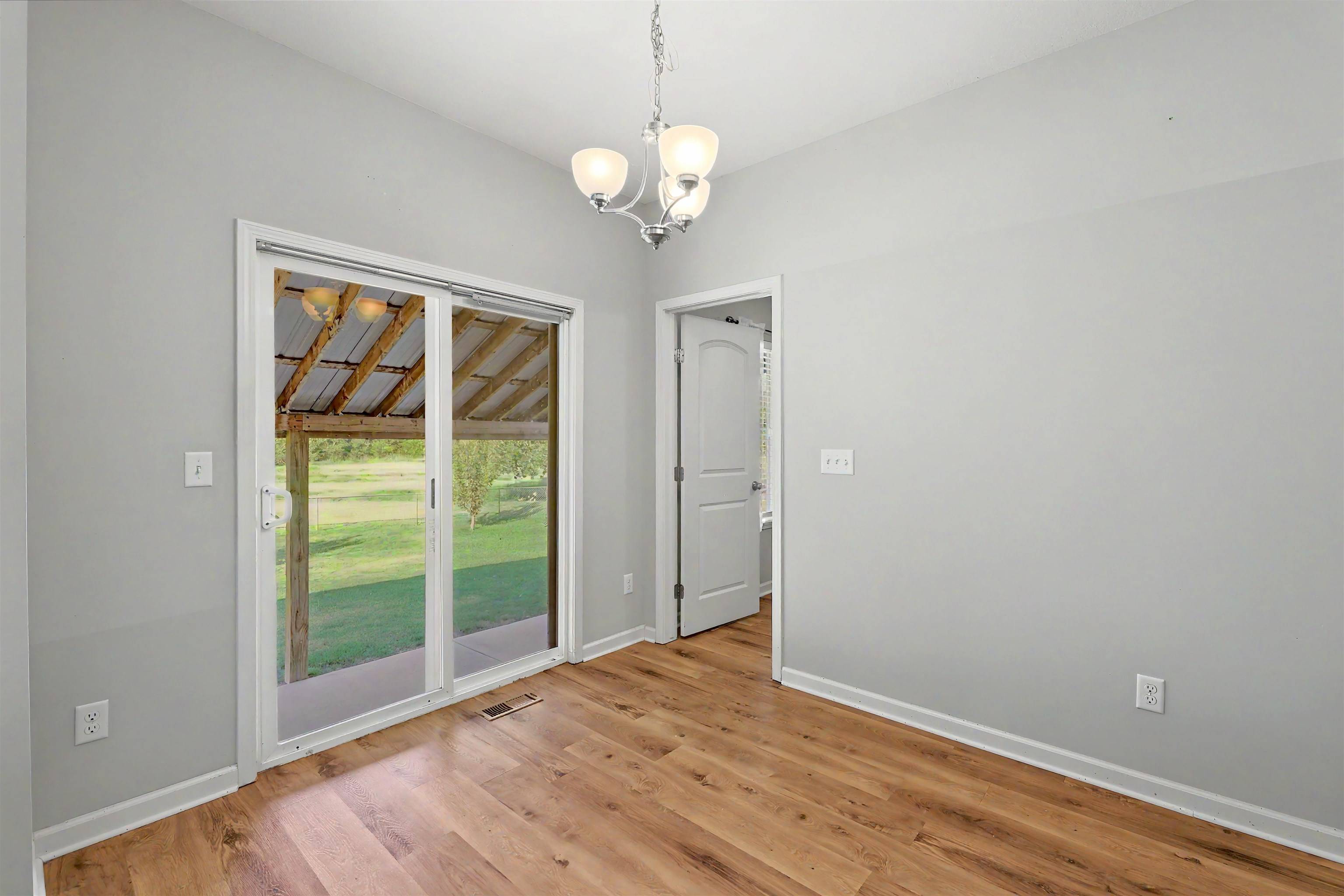 1229 S Ward, Haysville, KS 67060