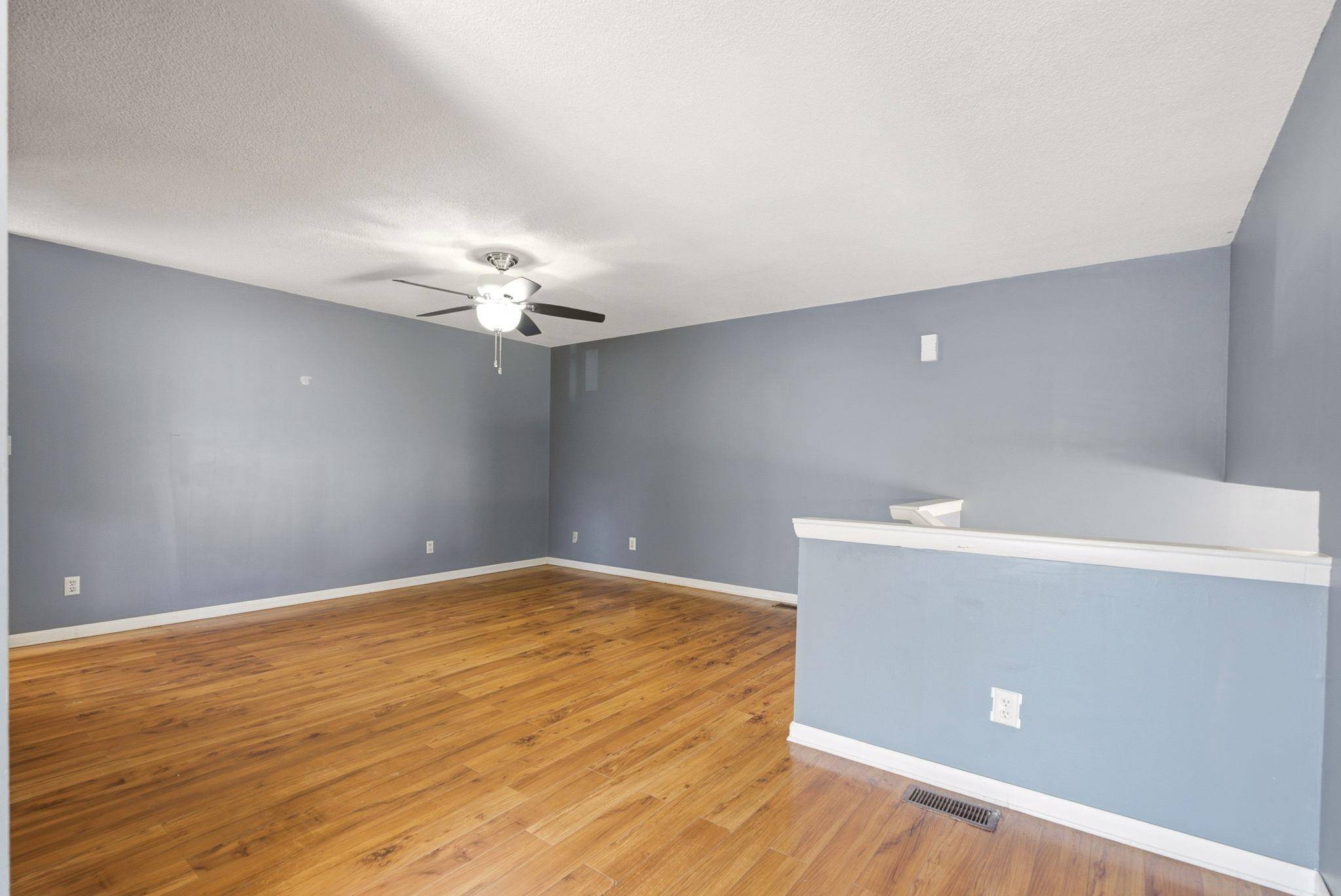 105 N Osage Rd, Derby, KS 67037