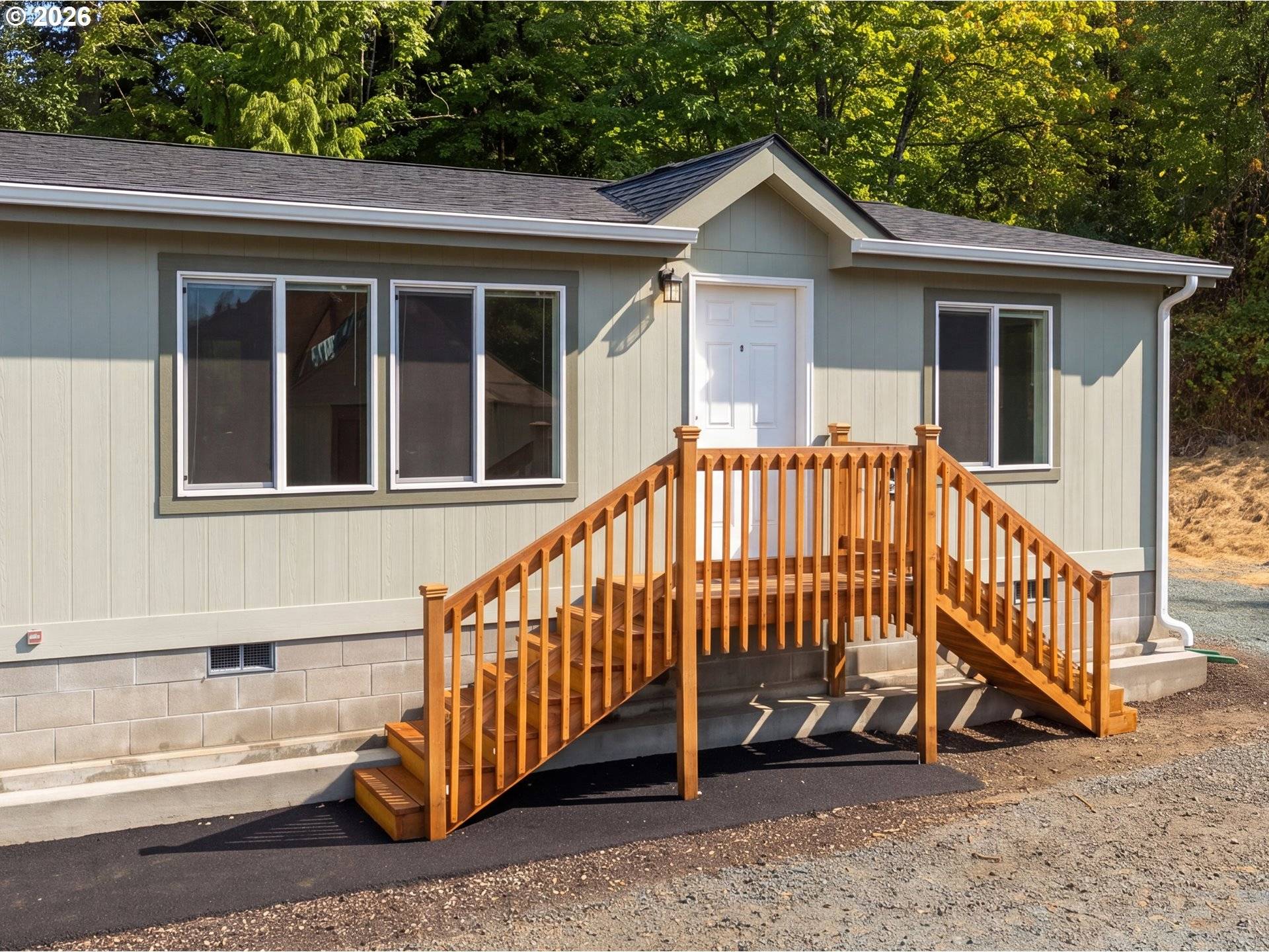 1920 Grade ST, Kelso, WA 98626