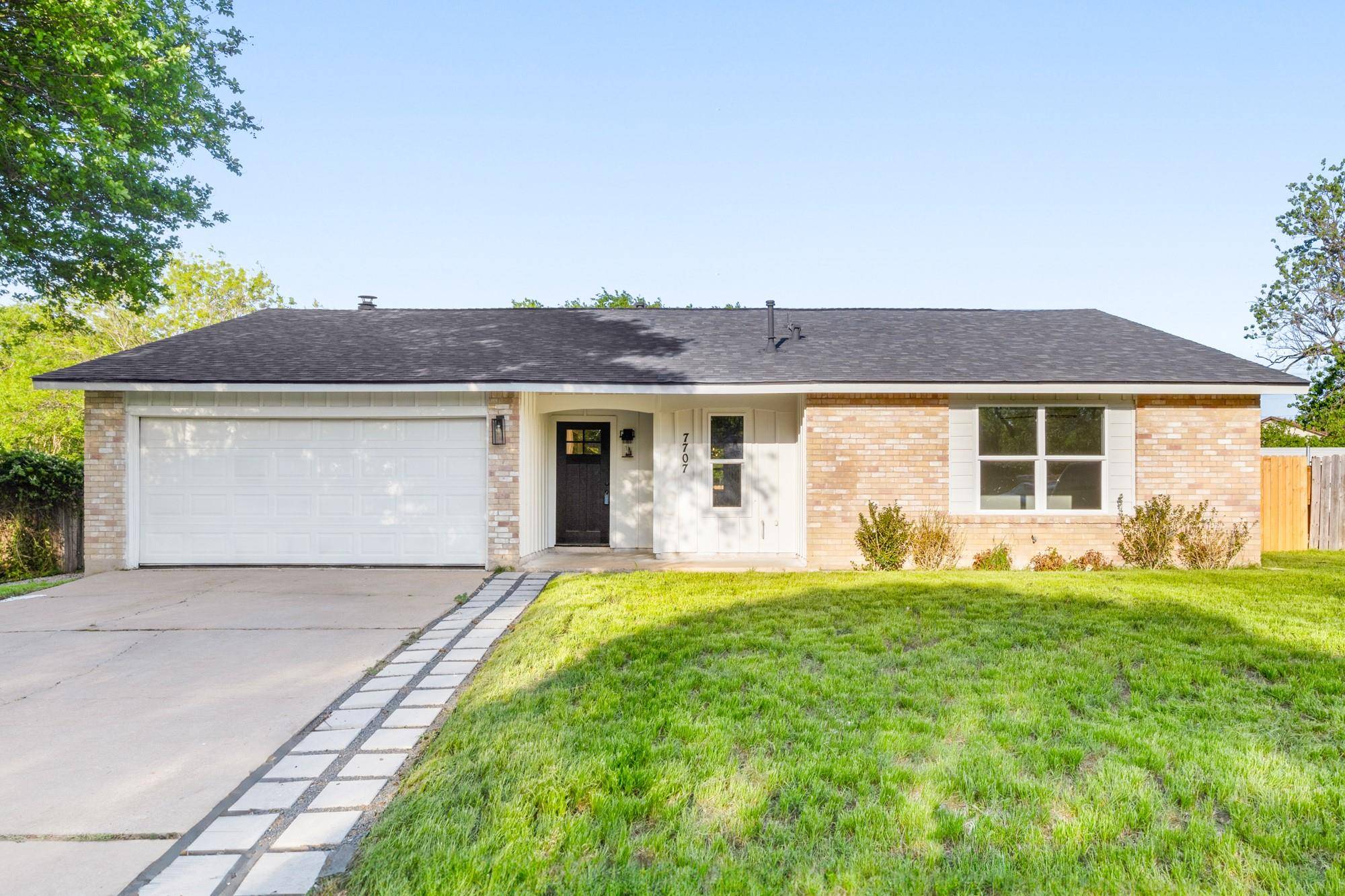 7707 Whitsun DR, Austin, TX 78749